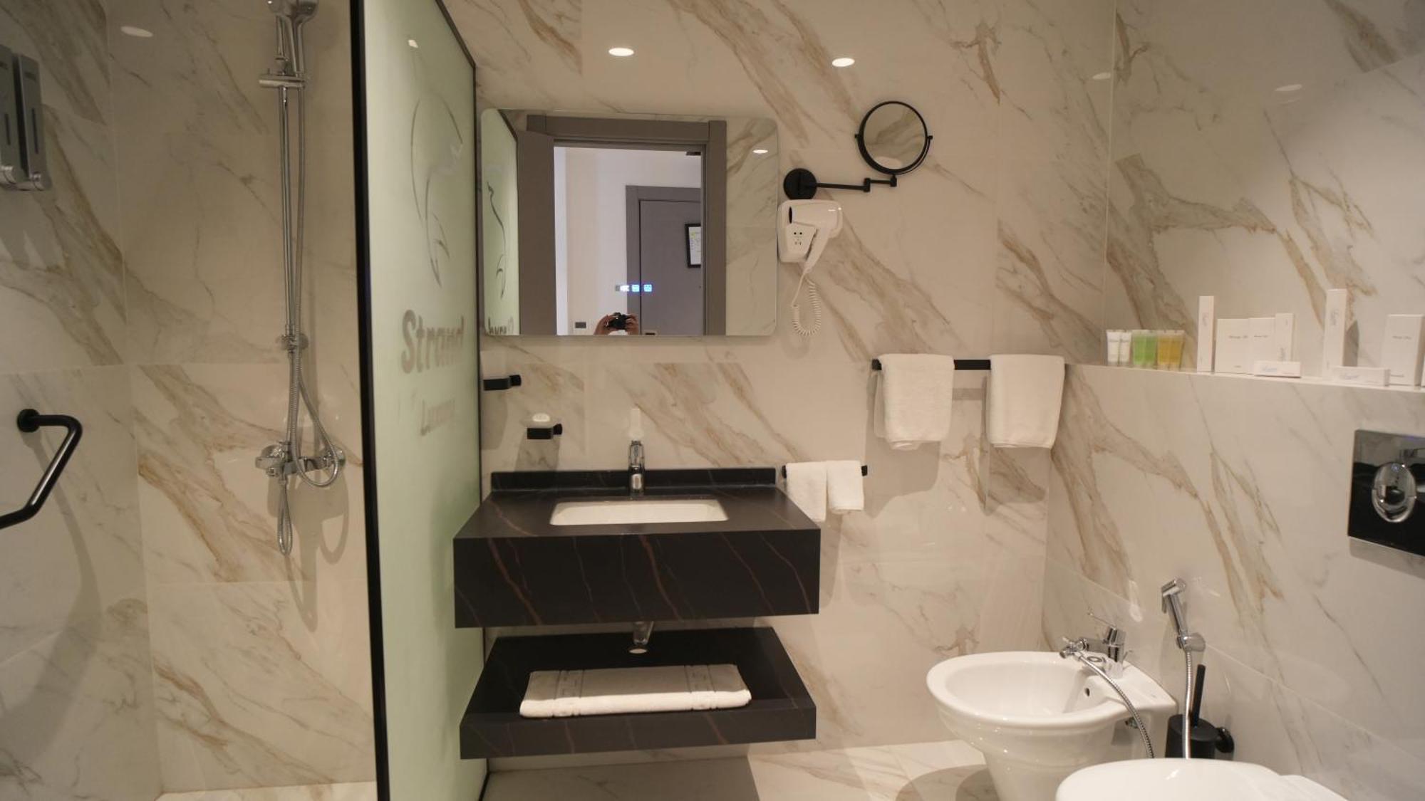Luxury Palace Hotel Amman Ngoại thất bức ảnh