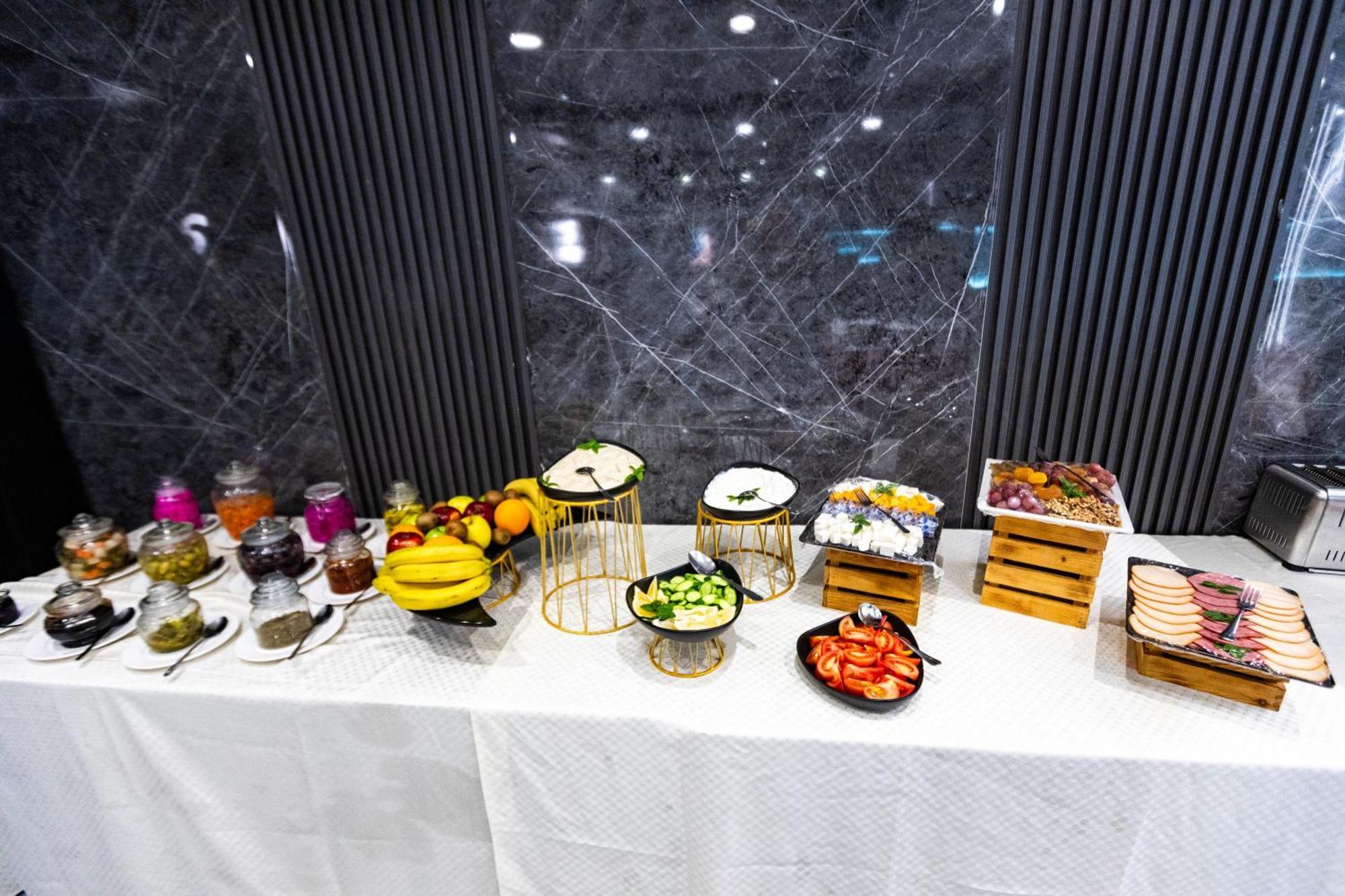 Luxury Palace Hotel Amman Ngoại thất bức ảnh